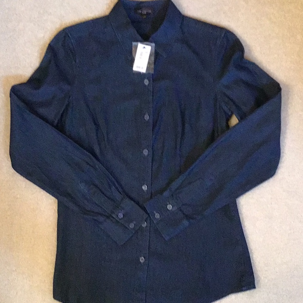 ❤️THE LIMITED DENIM SHIRT❤️. NWT